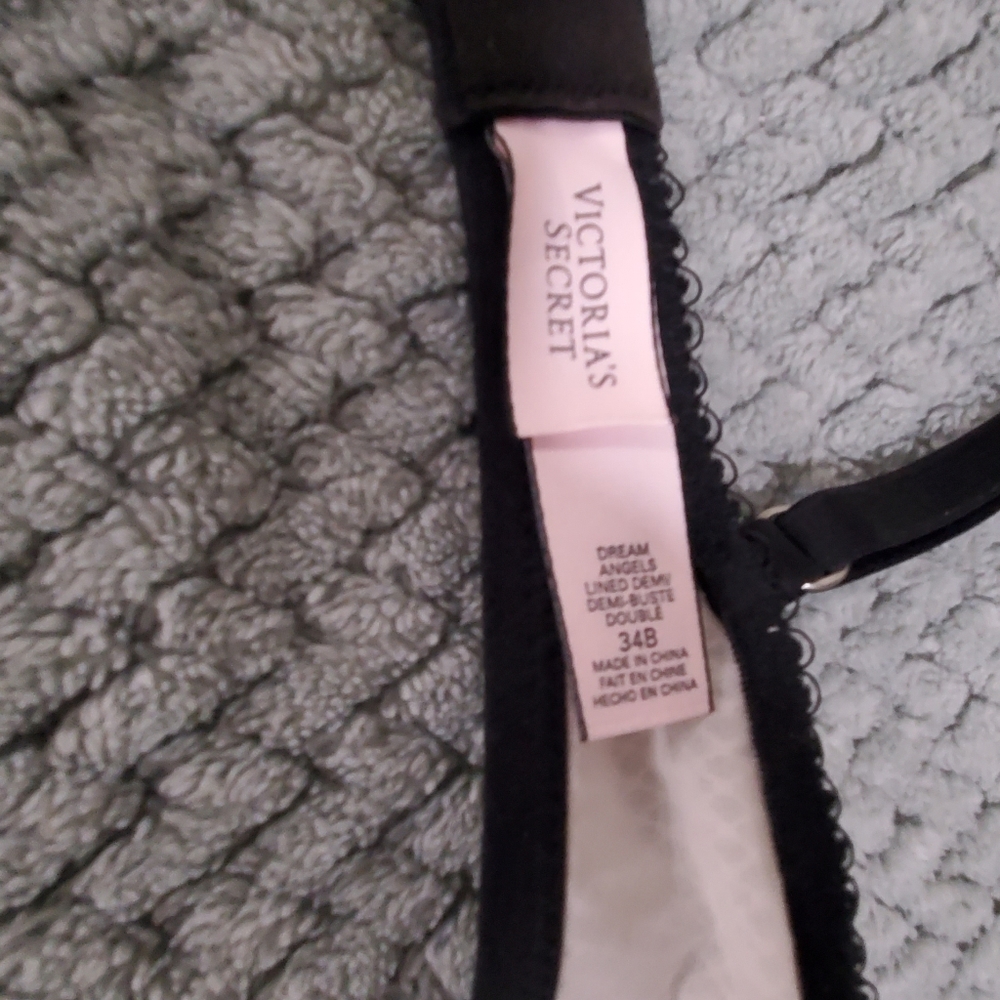 Victoria Secret 34B Bra - Picture 4 of 5